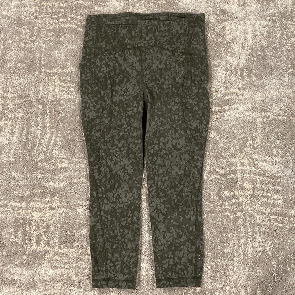 Lululemon size 12 leggings